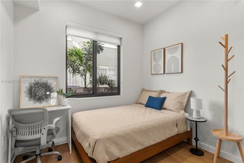 Touwnhouse à louer à Miami, Floride: 4 chambres, 161.19 m2 № 2051039 - photo 13