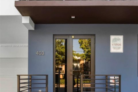 Touwnhouse à louer à Miami, Floride: 4 chambres, 161.19 m2 № 2051039 - photo 15