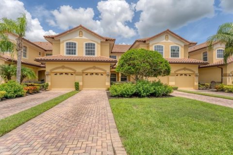 Copropriété à vendre à Lakewood Ranch, Floride: 3 chambres, 168.34 m2 № 1798332 - photo 2