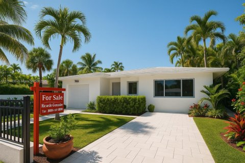 Casa en venta en North Bay Village, Florida, 3 dormitorios, 170.57 m2 № 1691739 - foto 1