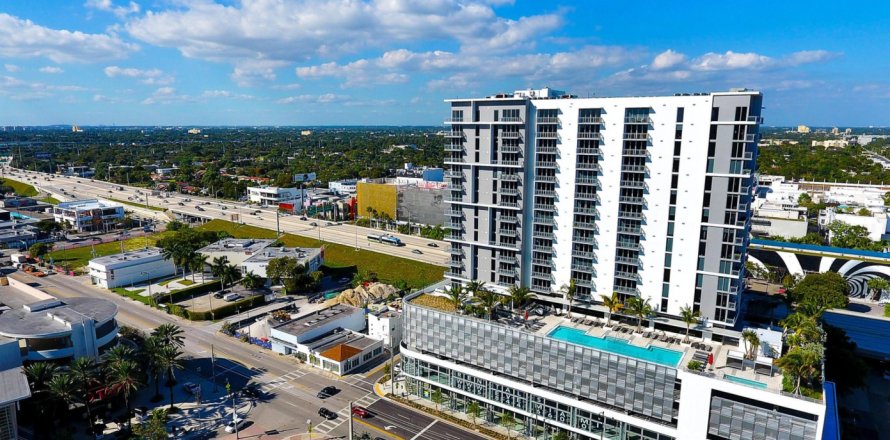 Condominio en Miami, Florida, 1 dormitorio № 1151834