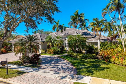 Casa en venta en Weston, Florida, 7 dormitorios, 444.72 m2 № 2034163 - foto 6