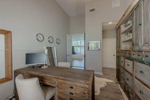 Casa en venta en Weston, Florida, 7 dormitorios, 444.72 m2 № 2034163 - foto 23
