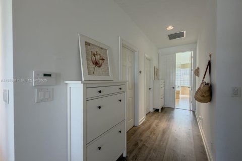 Casa en venta en Weston, Florida, 7 dormitorios, 444.72 m2 № 2034163 - foto 26