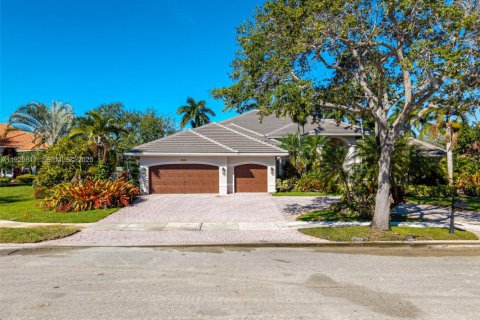 Casa en venta en Weston, Florida, 7 dormitorios, 444.72 m2 № 2034163 - foto 4
