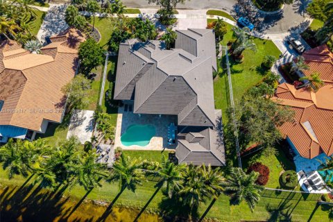 Casa en venta en Weston, Florida, 7 dormitorios, 444.72 m2 № 2034163 - foto 11