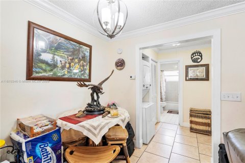 Commercial property in Hollywood, Florida 162.21 sq.m. № 1865689 - photo 25