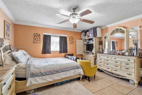 Commercial property in Hollywood, Florida 162.21 sq.m. № 1865689 - photo 14
