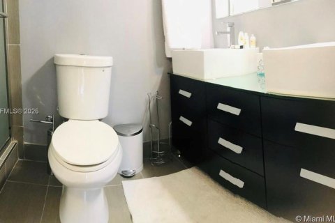 Condo in Miami Beach, Florida, 1 bedroom № 2085453 - photo 9