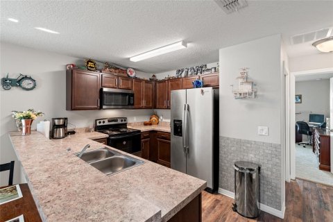 Casa en venta en Zephyrhills, Florida, 2 dormitorios, 99.78 m2 № 1634233 - foto 9