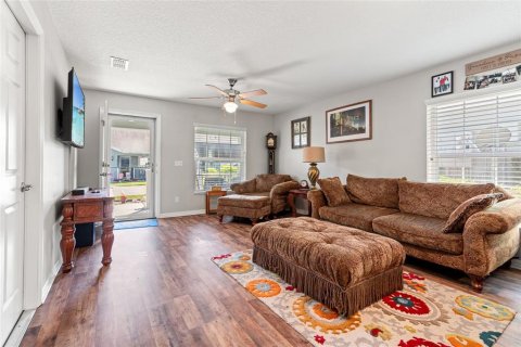 Casa en venta en Zephyrhills, Florida, 2 dormitorios, 99.78 m2 № 1634233 - foto 7