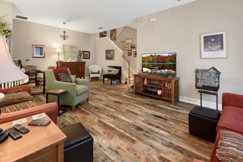 Adosado en venta en DeLand, Florida, 3 dormitorios, 155.61 m2 № 2167563 - foto 4