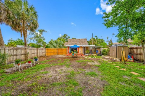House in Saint Petersburg, Florida 2 bedrooms, 74.32 sq.m. № 1817251 - photo 11