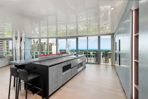 Condo in Aventura, Florida, 2 bedrooms № 1971274 - photo 4