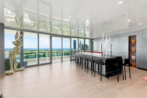 Condo in Aventura, Florida, 2 bedrooms № 1971274 - photo 1