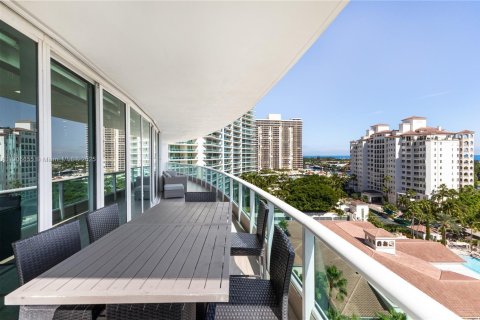 Condo in Aventura, Florida, 2 bedrooms № 1971274 - photo 13