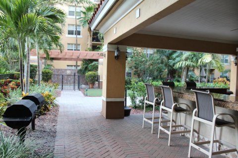 Condominio en alquiler en West Palm Beach, Florida, 1 dormitorio, 72.28 m2 № 1210212 - foto 1