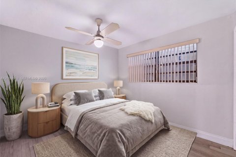 Casa en venta en Miami Gardens, Florida, 3 dormitorios, 148.18 m2 № 2370145 - foto 17