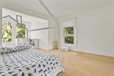 House in Miami, Florida 4 bedrooms, 334.91 sq.m. № 1841041 - photo 28