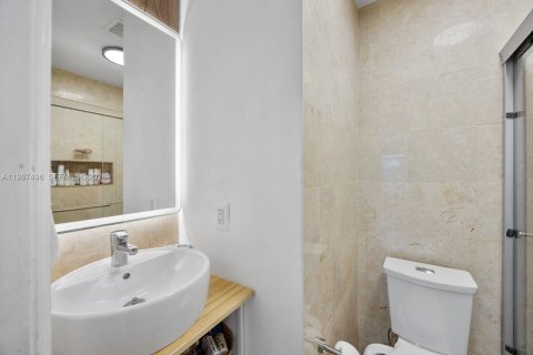 Купить виллу или дом в Майами, Флорида 3 спальни, 164.99м2, № 2050632 - фото 30