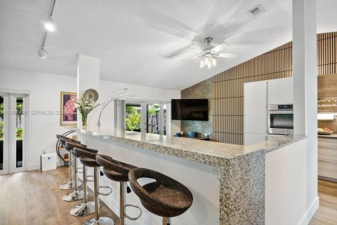 Купить виллу или дом в Майами, Флорида 3 спальни, 164.99м2, № 2050632 - фото 5