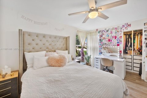 Купить виллу или дом в Майами, Флорида 3 спальни, 164.99м2, № 2050632 - фото 24