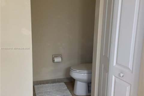 Townhouse in Parkland, Florida 3 bedrooms, 174.19 sq.m. № 2035195 - photo 12