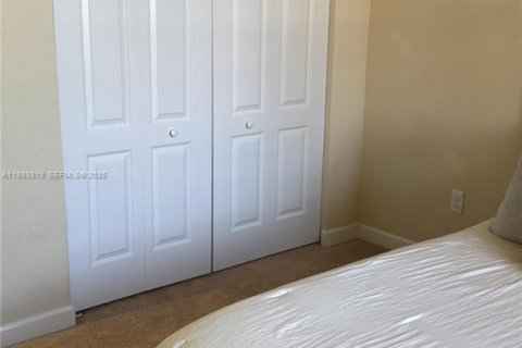 Townhouse in Parkland, Florida 3 bedrooms, 174.19 sq.m. № 2035195 - photo 17