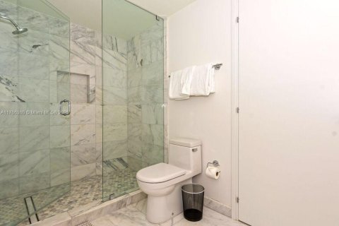 Condominio en venta en Fort Lauderdale, Florida, 1 dormitorio, 78.97 m2 № 1867426 - foto 17