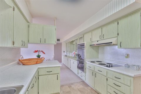 Купить виллу или дом в Сан-Сити-Центр, Флорида 10 комнат, 172.05м2, № 1915402 - фото 9