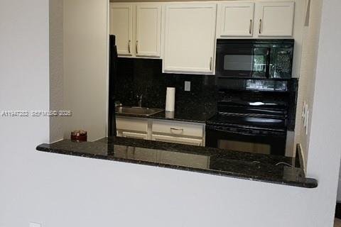 Apartment in Miami, Florida 1 bedroom, 55.37 sq.m. № 2005040 - photo 3