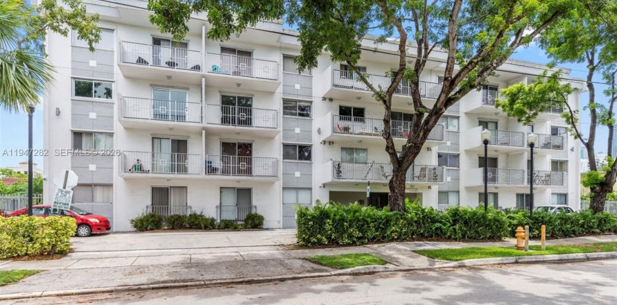 Apartment in Miami, Florida 1 bedroom, 55.37 sq.m. № 2005040