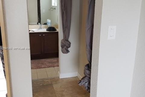 Apartment in Miami, Florida 1 bedroom, 55.37 sq.m. № 2005040 - photo 9