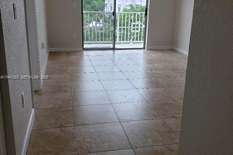 Apartment in Miami, Florida 1 bedroom, 55.37 sq.m. № 2005040 - photo 12