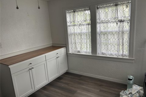 House in Saint Petersburg, Florida 2 bedrooms, 61.13 sq.m. № 2236533 - photo 10