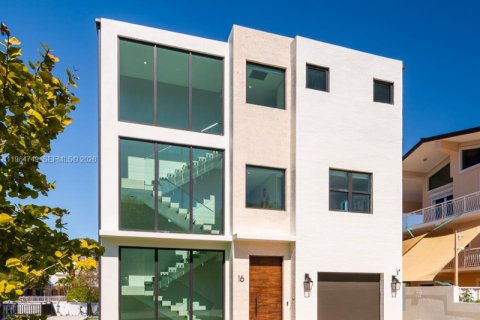 Villa ou maison à vendre à Key Largo, Floride: 4 chambres, 394.93 m2 № 2026440 - photo 3