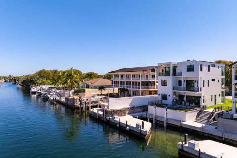 Villa ou maison à vendre à Key Largo, Floride: 4 chambres, 394.93 m2 № 2026440 - photo 4