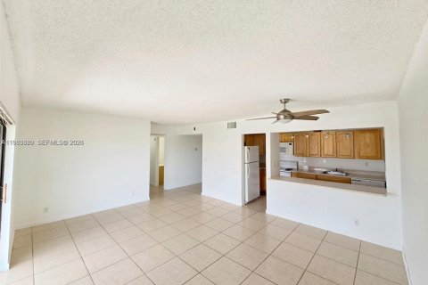 Condo in Plantation, Florida, 1 bedroom  № 2043756 - photo 4