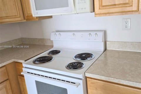 Condo in Plantation, Florida, 1 bedroom  № 2043756 - photo 7