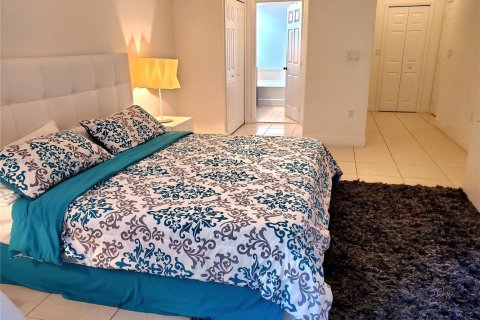 Villa ou maison à louer à Miami, Floride: 3 chambres, 142.51 m2 № 1950512 - photo 19