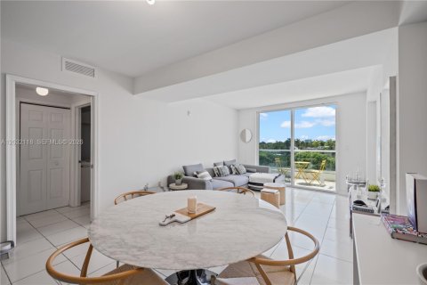 Condominio en alquiler en Miami Beach, Florida, 1 dormitorio, 87.24 m2 № 2084902 - foto 4