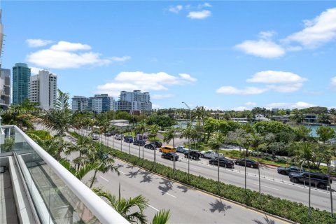 Condominio en alquiler en Miami Beach, Florida, 1 dormitorio, 87.24 m2 № 2084902 - foto 19