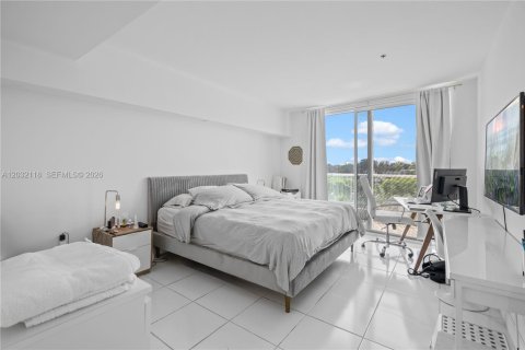 Condominio en alquiler en Miami Beach, Florida, 1 dormitorio, 87.24 m2 № 2084902 - foto 12