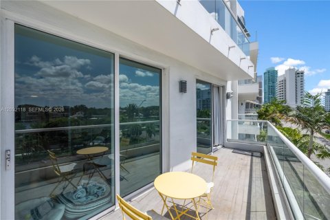 Condominio en alquiler en Miami Beach, Florida, 1 dormitorio, 87.24 m2 № 2084902 - foto 18