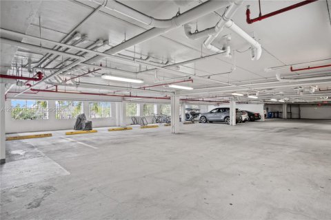 Condominio en alquiler en Miami Beach, Florida, 1 dormitorio, 87.24 m2 № 2084902 - foto 25