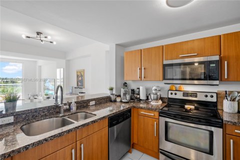 Condominio en alquiler en Miami Beach, Florida, 1 dormitorio, 87.24 m2 № 2084902 - foto 10