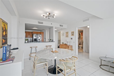 Condominio en alquiler en Miami Beach, Florida, 1 dormitorio, 87.24 m2 № 2084902 - foto 6