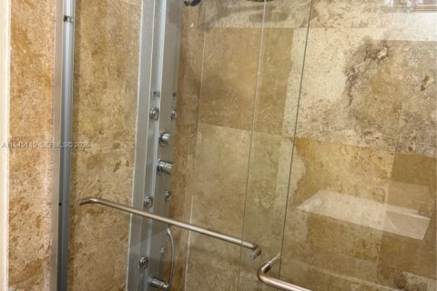 Condominio en venta en North Miami Beach, Florida, 2 dormitorios, 129.51 m2 № 2001508 - foto 7