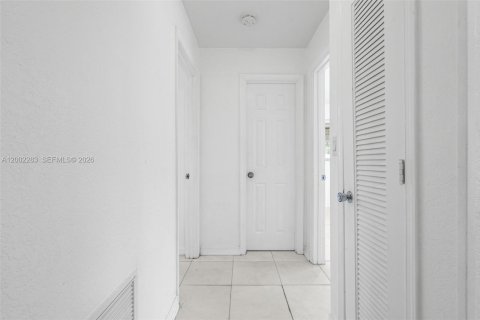 Casa en venta en Tamarac, Florida, 2 dormitorios, 98.66 m2 № 2067751 - foto 16