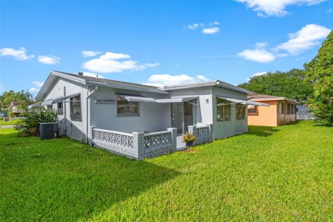 Casa en venta en Tamarac, Florida, 2 dormitorios, 98.66 m2 № 2067751 - foto 26